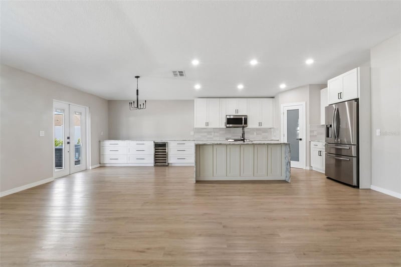 3251 Lytton Hall Dr, Zephyrhills, FL 33540