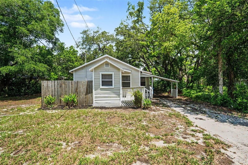 828 145th Ave, Tampa, FL 33613
