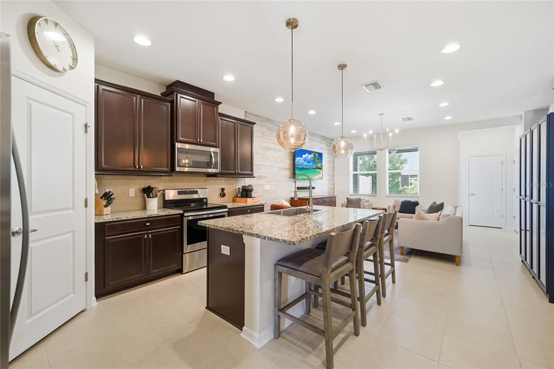 6626 Citrus Creek Ln, Tampa, FL 33625