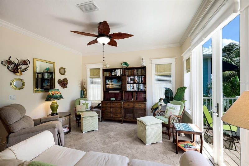 309 68th St, Bradenton Beach, FL 34217