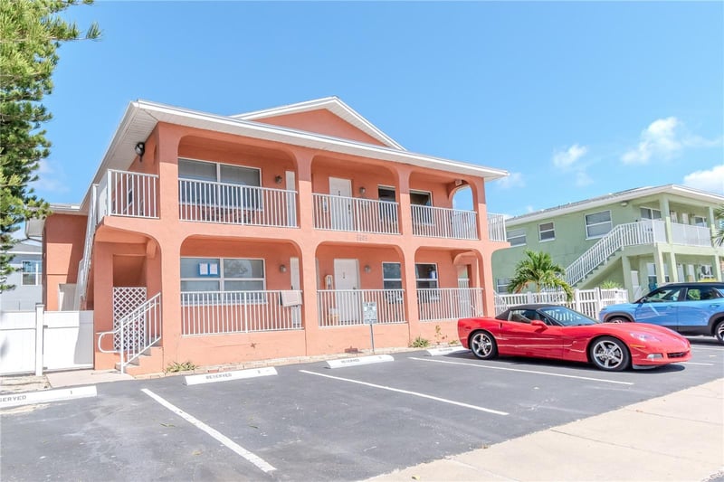 5605 Shore Blvd #1B, Gulfport, FL 33707