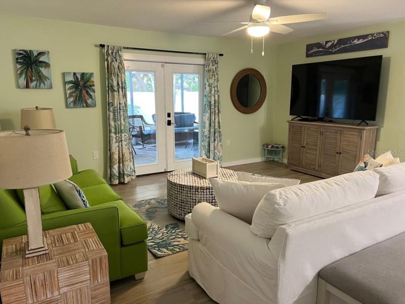 311 66th St, Bradenton Beach, FL 34217