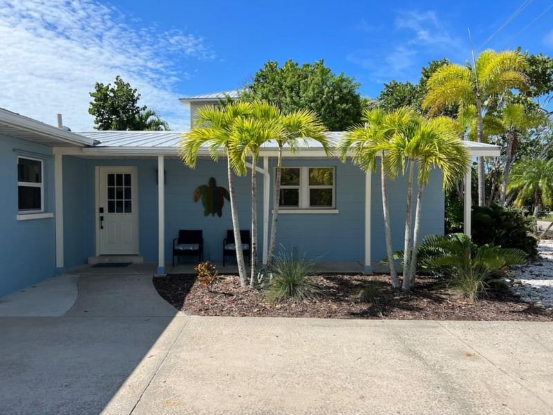 311 66th St, Bradenton Beach, FL 34217