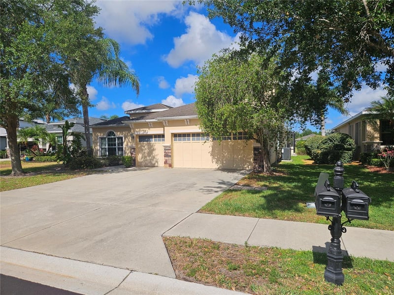 118 Peony Ct, Bradenton, FL 34212