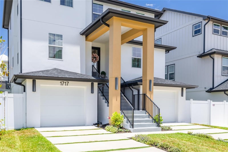 1717 Massachusetts Ave, St Petersburg, FL 33703