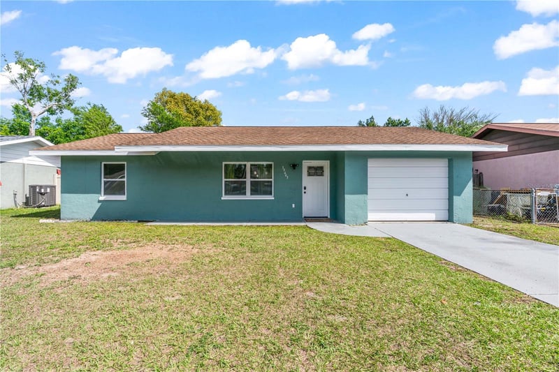 39443 8th Ave, Zephyrhills, FL 33542