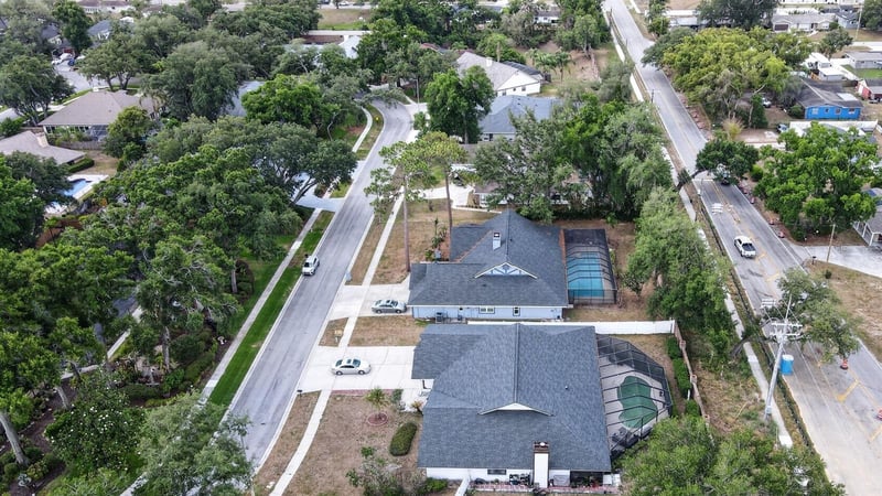 144 Barrington Dr, Brandon, FL 33511