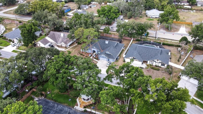 144 Barrington Dr, Brandon, FL 33511