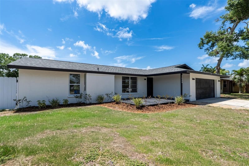 3406 63rd St, Bradenton, FL 34209