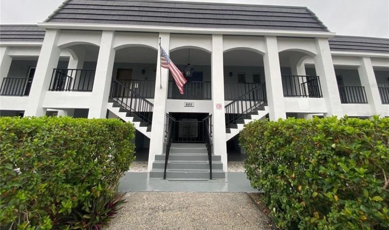 8651 10th St #210, St Petersburg, FL 33702