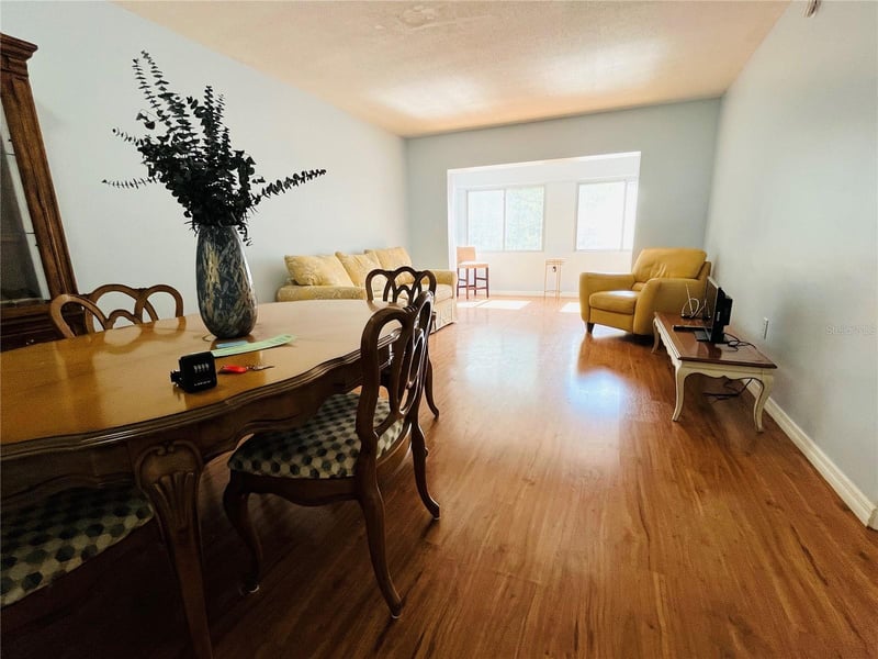 8651 10th St #210, St Petersburg, FL 33702