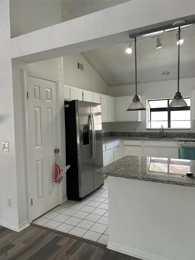 5106 Stonehurst Rd, Tampa, FL 33647