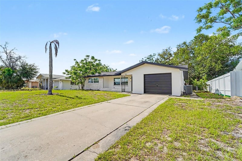 7808 Bracken Dr, Port Richey, FL 34668