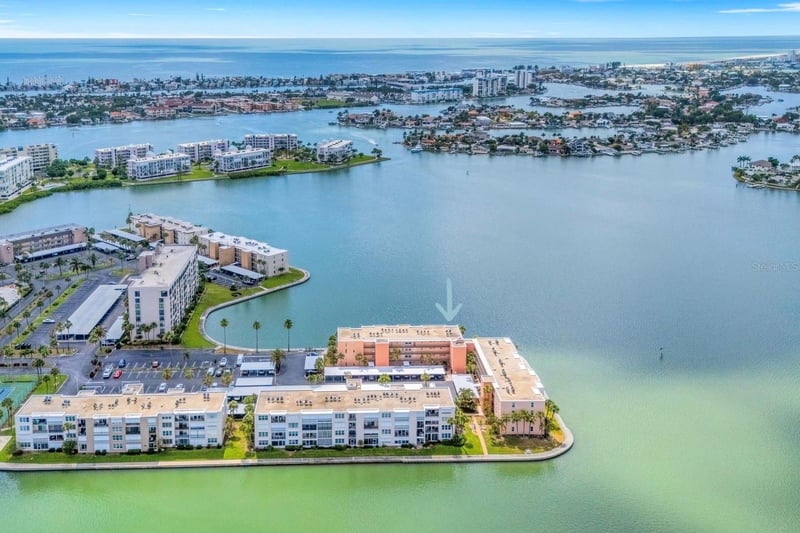 7665 Sun Island Dr #407, South Pasadena, FL 33707