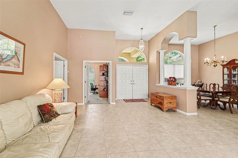 7210 Wareham Dr, Tampa, FL 33647