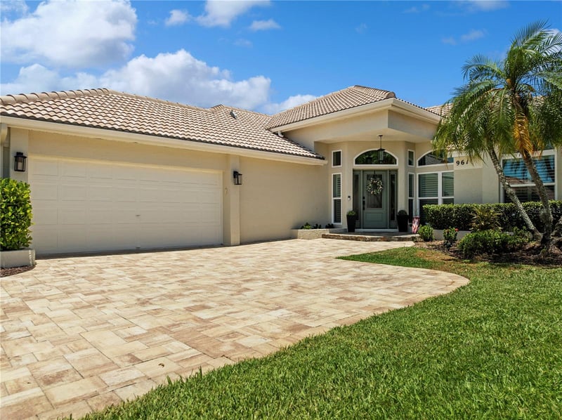 961 Live Oak Ave, St Petersburg, FL 33703
