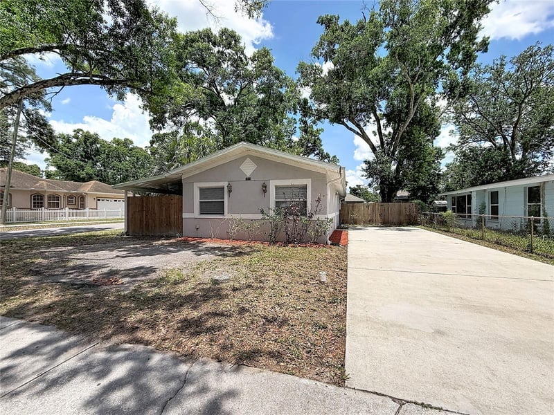 1913 Hanna Ave, Tampa, FL 33604