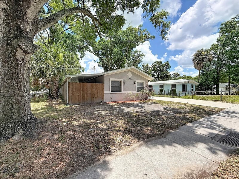 1913 Hanna Ave, Tampa, FL 33604