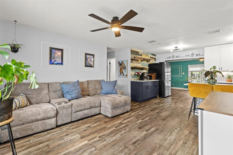 5508 Whitmore Dr, Tampa, FL 33634