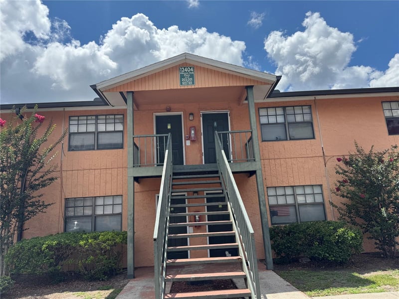 12404 Hibiscus Oak Pl #202, Tampa, FL 33612