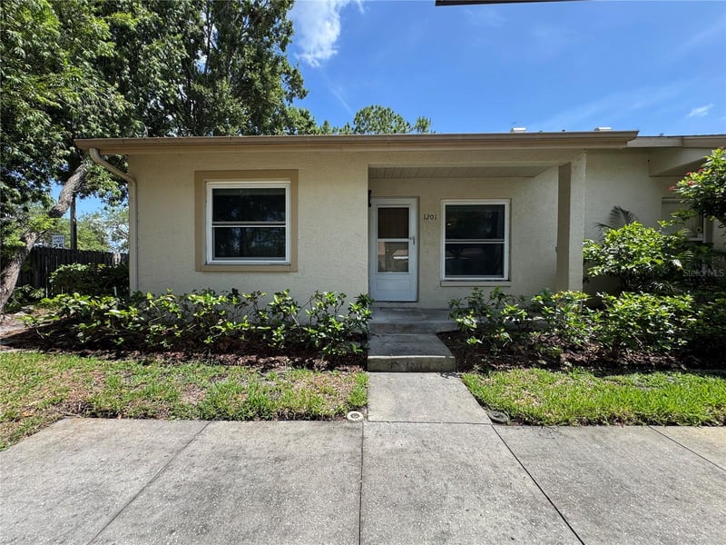 10853 43rd St #1201, Clearwater, FL 33762