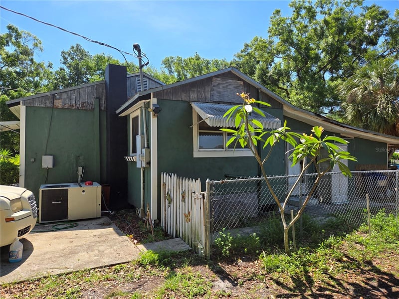 2010 Jean St, Tampa, FL 33604