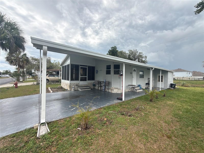 34034 Estates Ln, Wesley Chapel, FL 33543