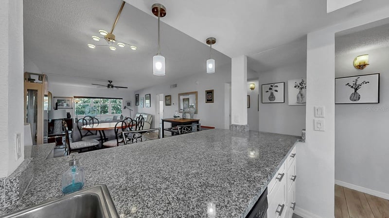 7321 Central Ave #307, St Petersburg, FL 33710