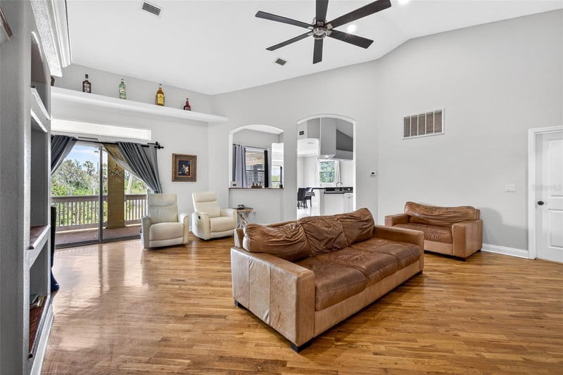 7445 Gulf Way, Hudson, FL 34667
