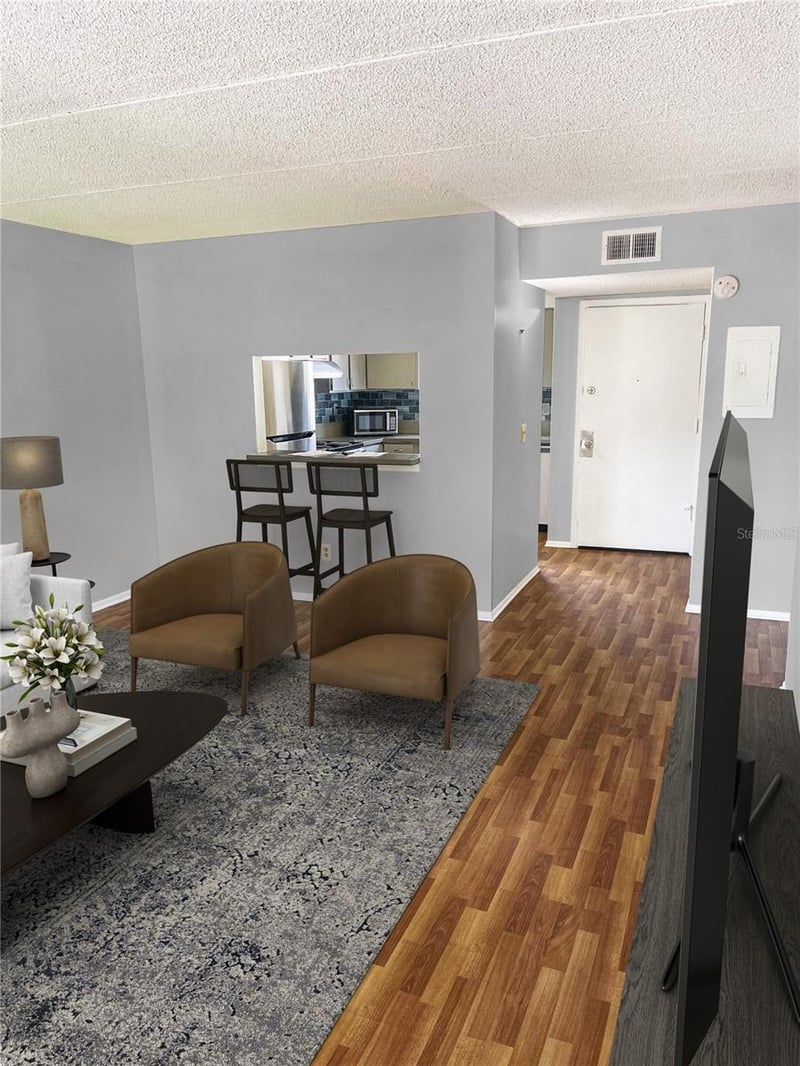 2846 Somerset Park Dr #201, Tampa, FL 33613