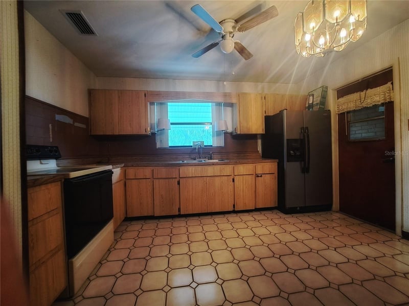 4721 Fairview Hts, Tampa, FL 33616