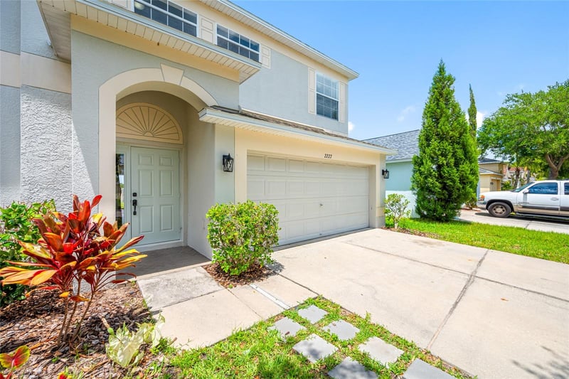 2227 Roanoke Springs Dr, Ruskin, FL 33570