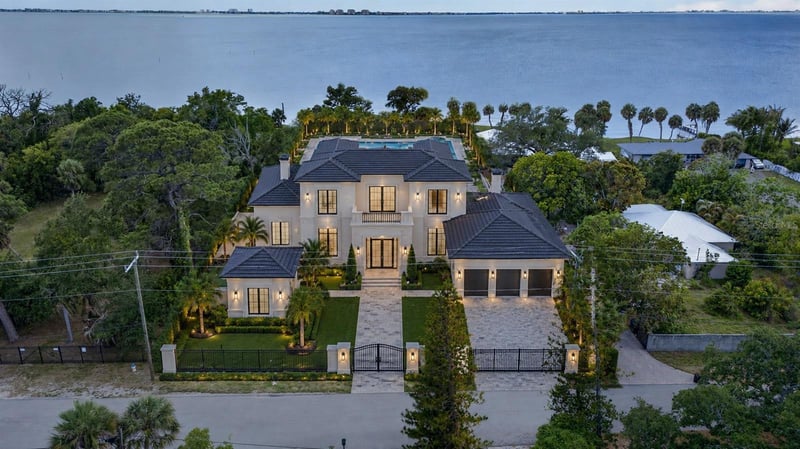 8258 Longbay Blvd, Sarasota, FL 34234