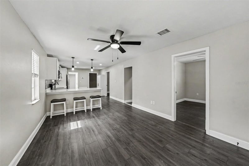 1204 Cayuga St, Tampa, FL 33603