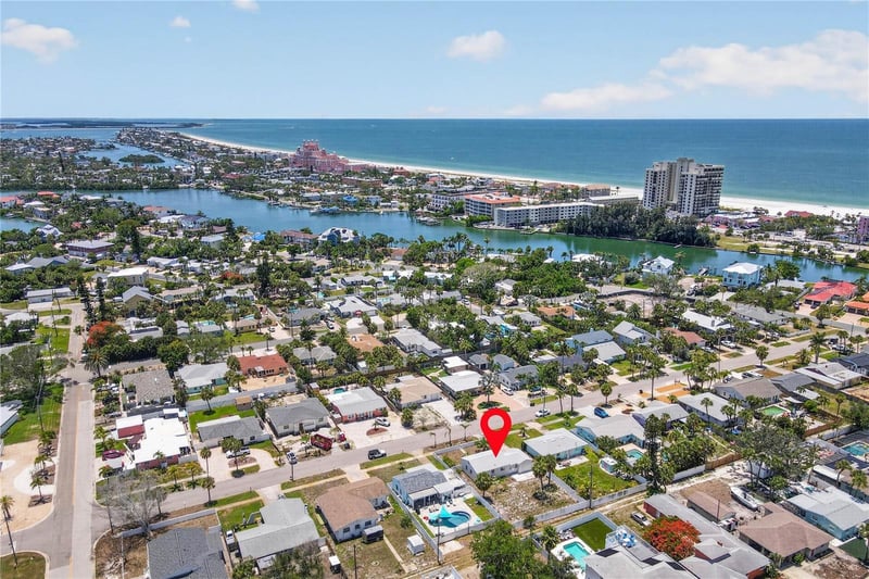 260 42nd Ave, St Pete Beach, FL 33706