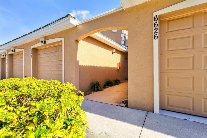 6626 7th Avenue Cir, Bradenton, FL 34209
