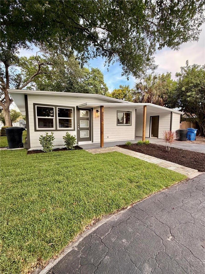 7117 15th St, St Petersburg, FL 33702