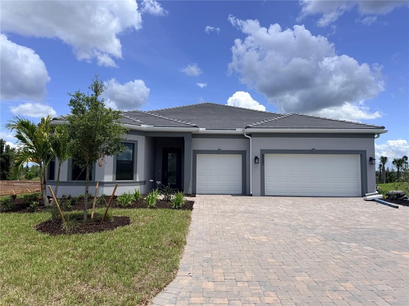 5031 Golden Shore Ct, Lakewood Ranch, FL 34211