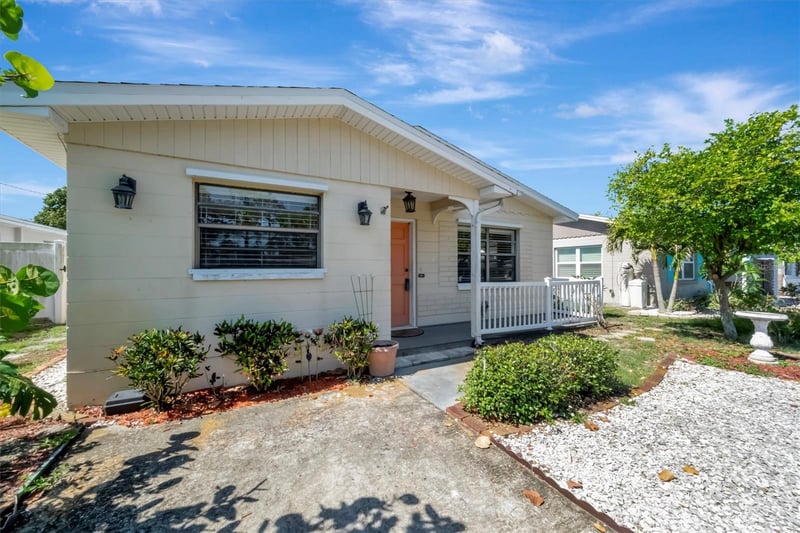 5630 13th Ave, St Petersburg, FL 33710