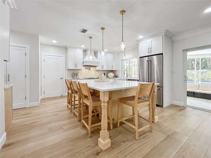 5853 Leeland St, St Petersburg, FL 33715