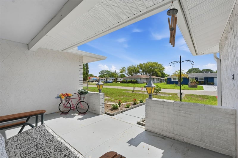 10339 Amadeus Dr, Port Richey, FL 34668