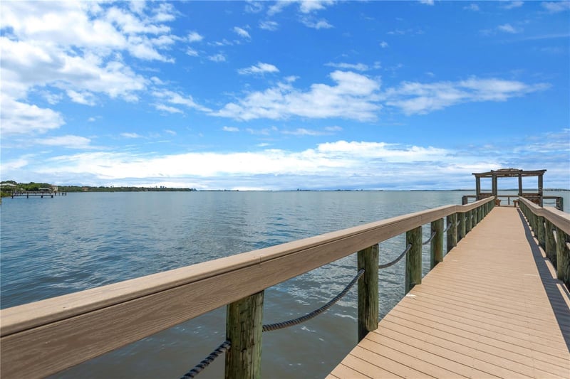 2852 Bayshore Trails Dr, Tampa, FL 33611