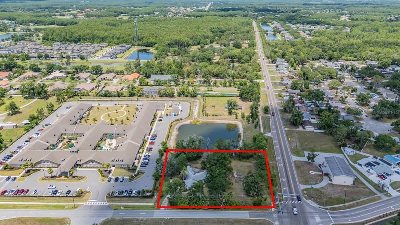 18950 Sunlake Blvd, Lutz, FL 33558