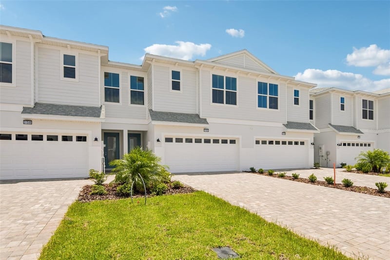 31542 Azure Beach Dr, San Antonio, FL 33576