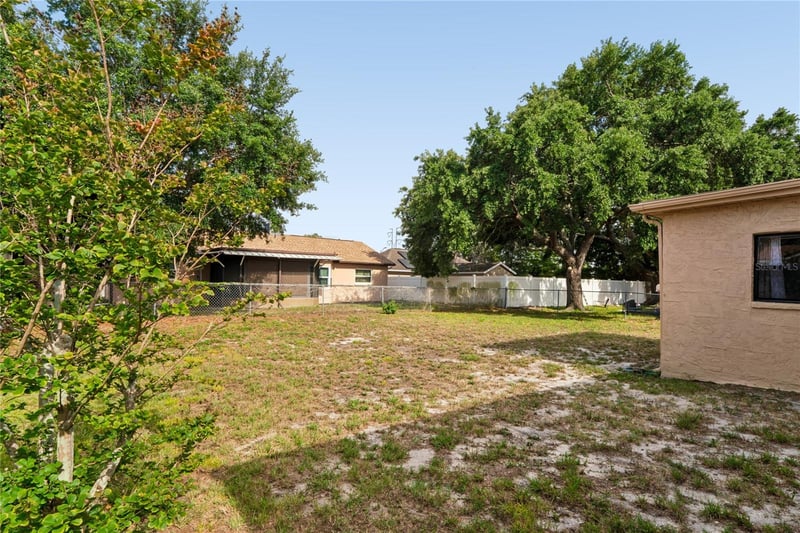 1238 Fuchsia Dr, Holiday, FL 34691