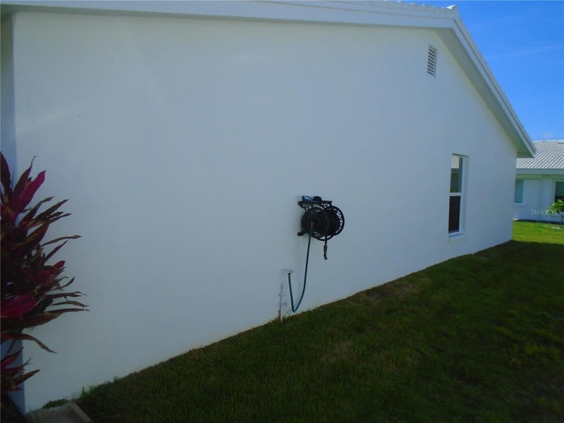 3648 91st Ave #6, Pinellas Park, FL 33782
