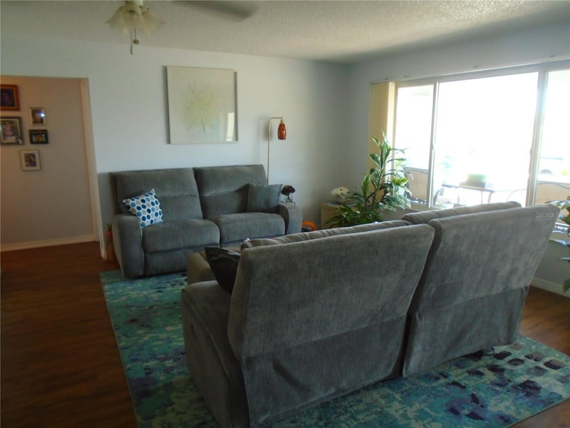 3648 91st Ave #6, Pinellas Park, FL 33782