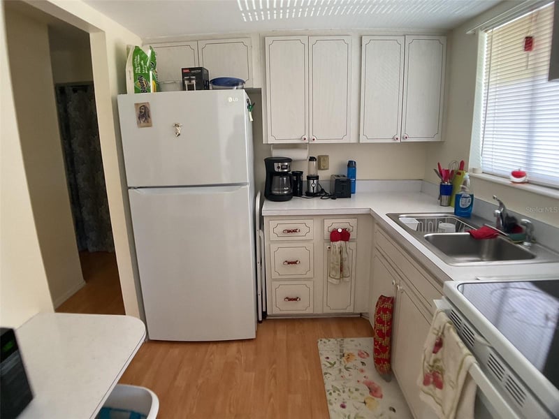 2021 Canal Dr #N25, Bradenton, FL 34207