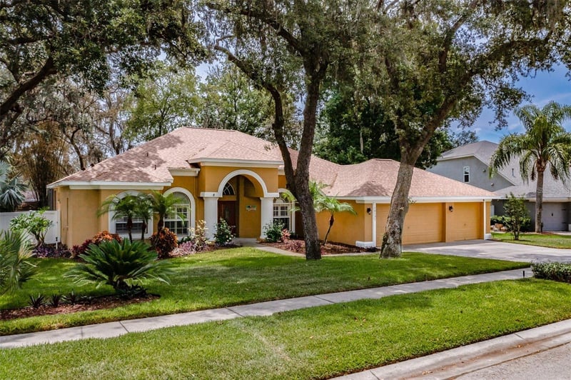 10131 Paddock Oaks Dr, Riverview, FL 33569