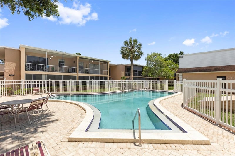 4702 Christa Ct #345, Tampa, FL 33614